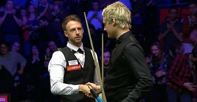 间通过社交 间通过社交